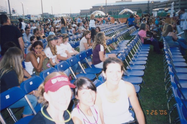 dupagefairconcertwjessicaandjennifer.jpg