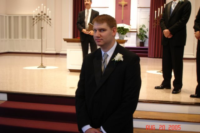 randywaitingatthealter.jpg